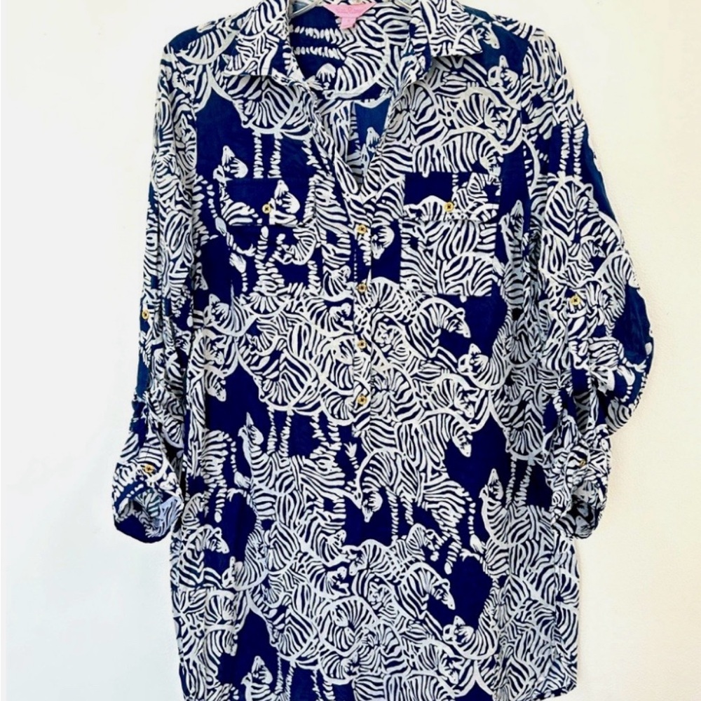 ISO: Lilly Pulitzer Captiva Navy/White Zebra Tunic